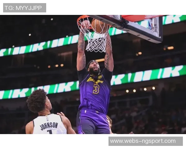 2010年湖人队与老鹰队激战回顾：经典对决与篮球魅力的碰撞